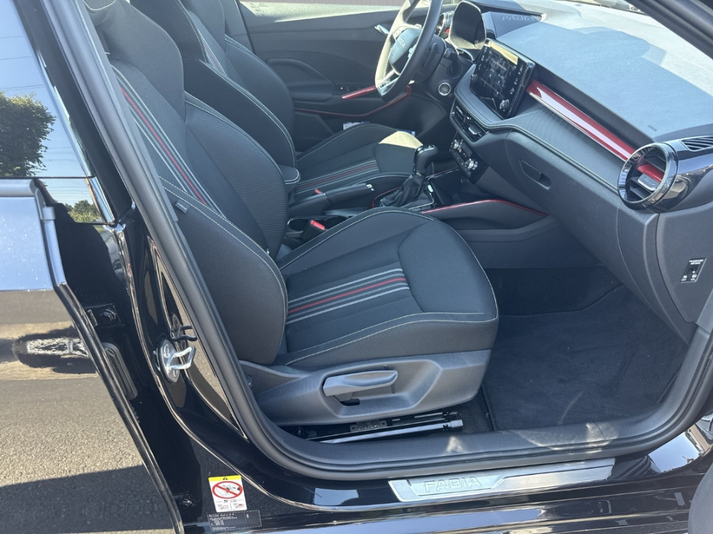 Fahrzeugabbildung SKODA Fabia 1.0 TSI Monte Carlo SHZ PDCv+h R-Kam digCP