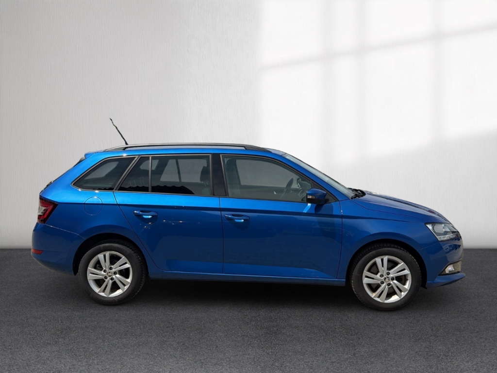 Fahrzeugabbildung SKODA Fabia Combi 1.0 TSI Ambition+ DSG SmartLink R-Kamera Klima