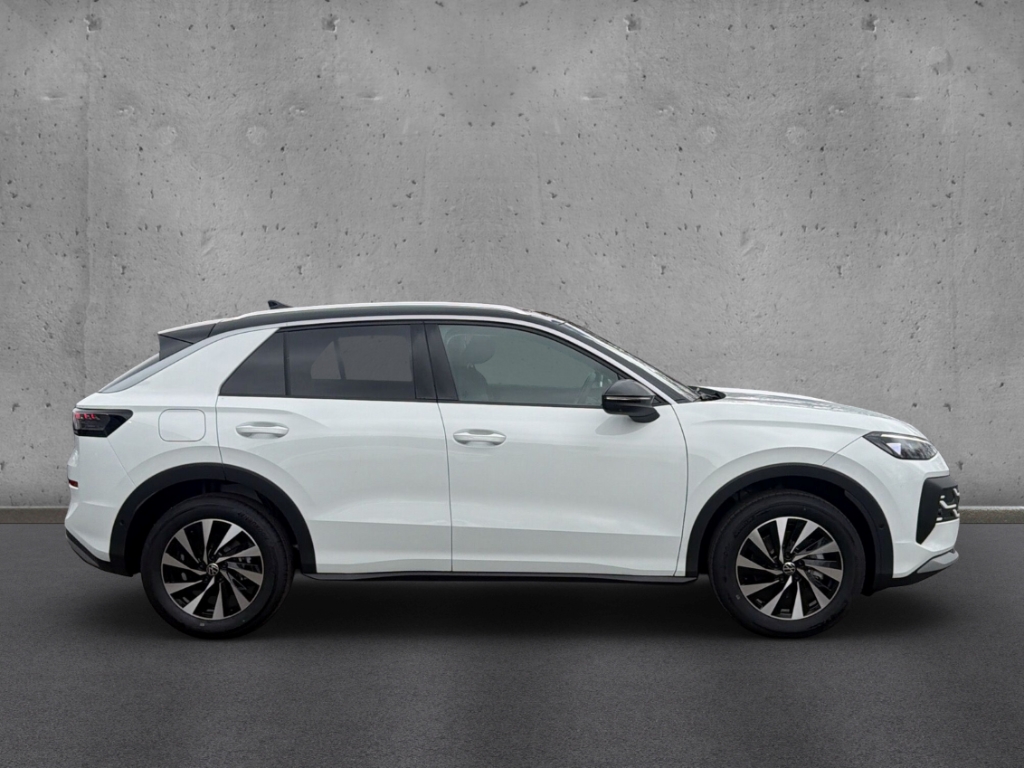 Fahrzeugabbildung Volkswagen T-Roc 1.5 eTSI DSG Style Navi IQ.Light IQ.Drive