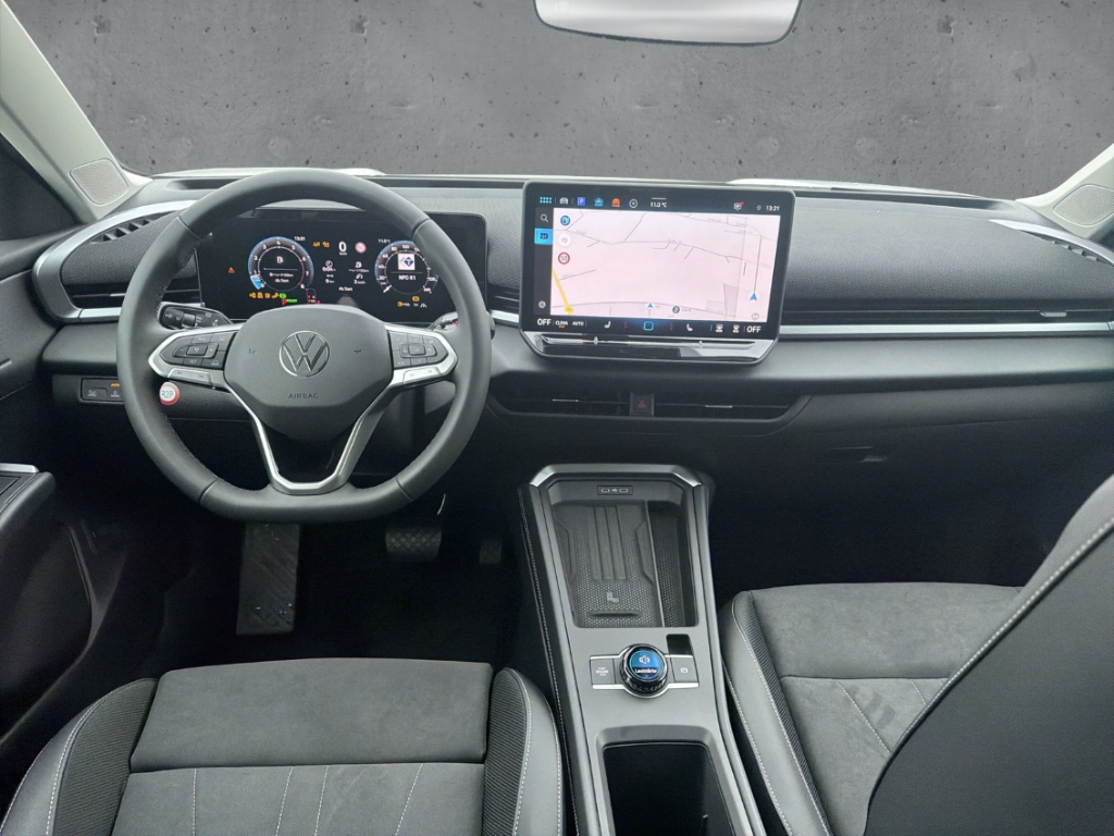 Fahrzeugabbildung Volkswagen T-Roc 1.5 eTSI DSG Style Navi IQ.Light IQ.Drive