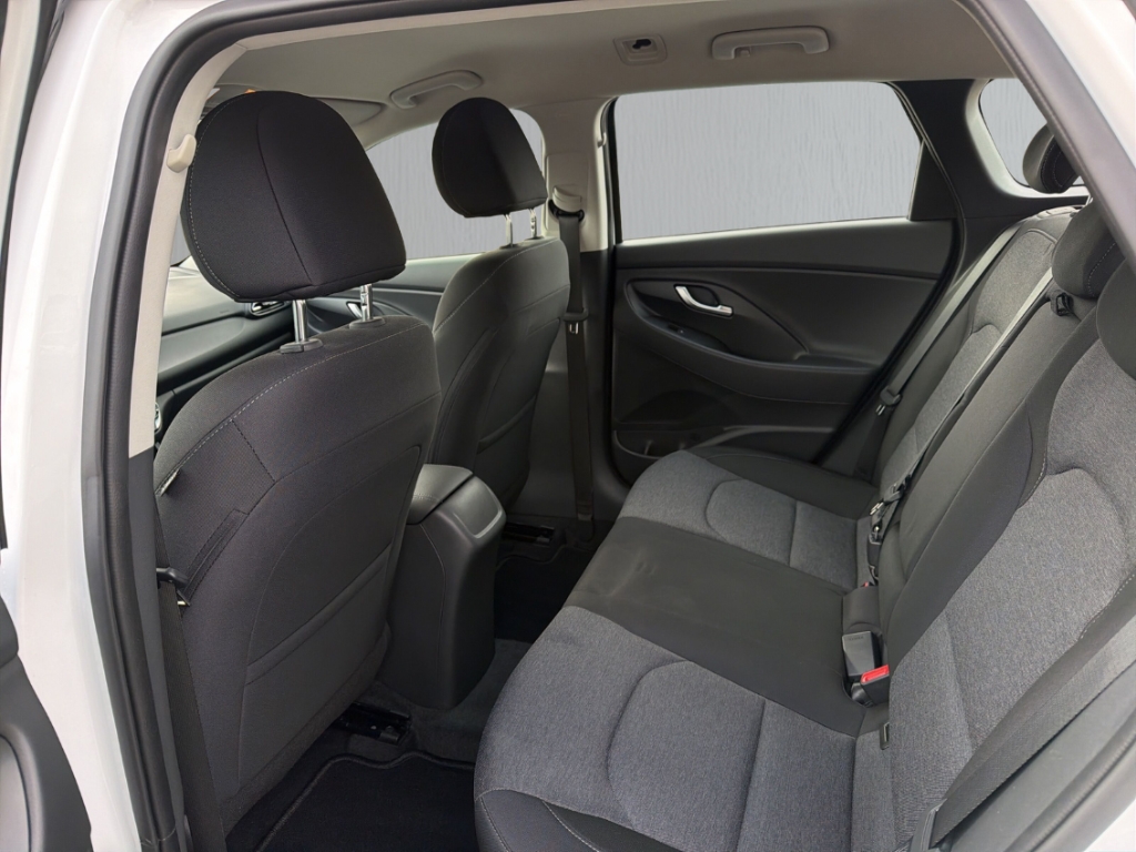 Fahrzeugabbildung Hyundai i30 FL Kombi 1.5 T-GDI (48V) TREND LED-Paket Kom