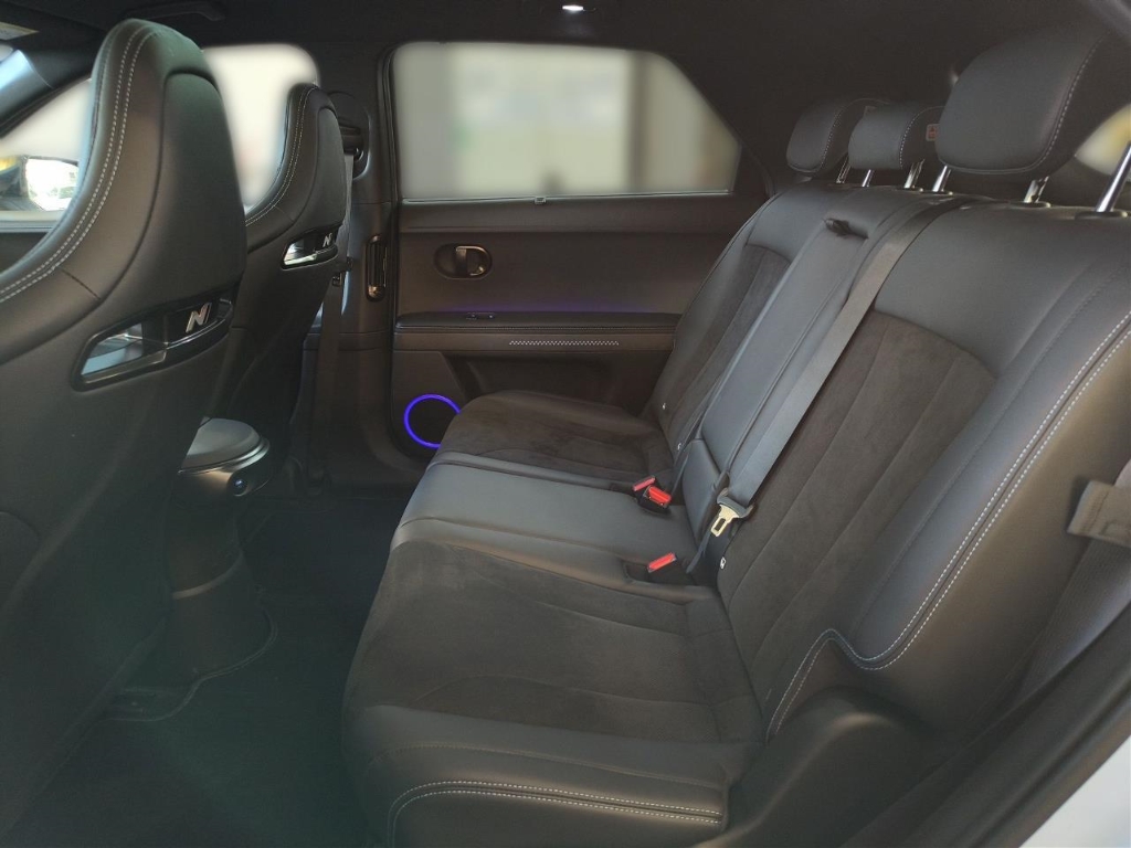 Fahrzeugabbildung Hyundai IONIQ 5 4WD 84kWh N-Performance Sitz-P Panorama HUD Navi Leder Digitales Cockpit