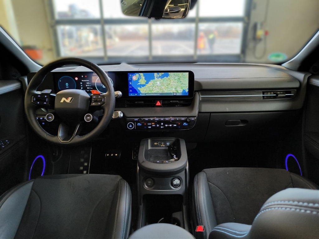 Fahrzeugabbildung Hyundai IONIQ 5 4WD 84kWh N-Performance Sitz-P Panorama HUD Navi Leder Digitales Cockpit