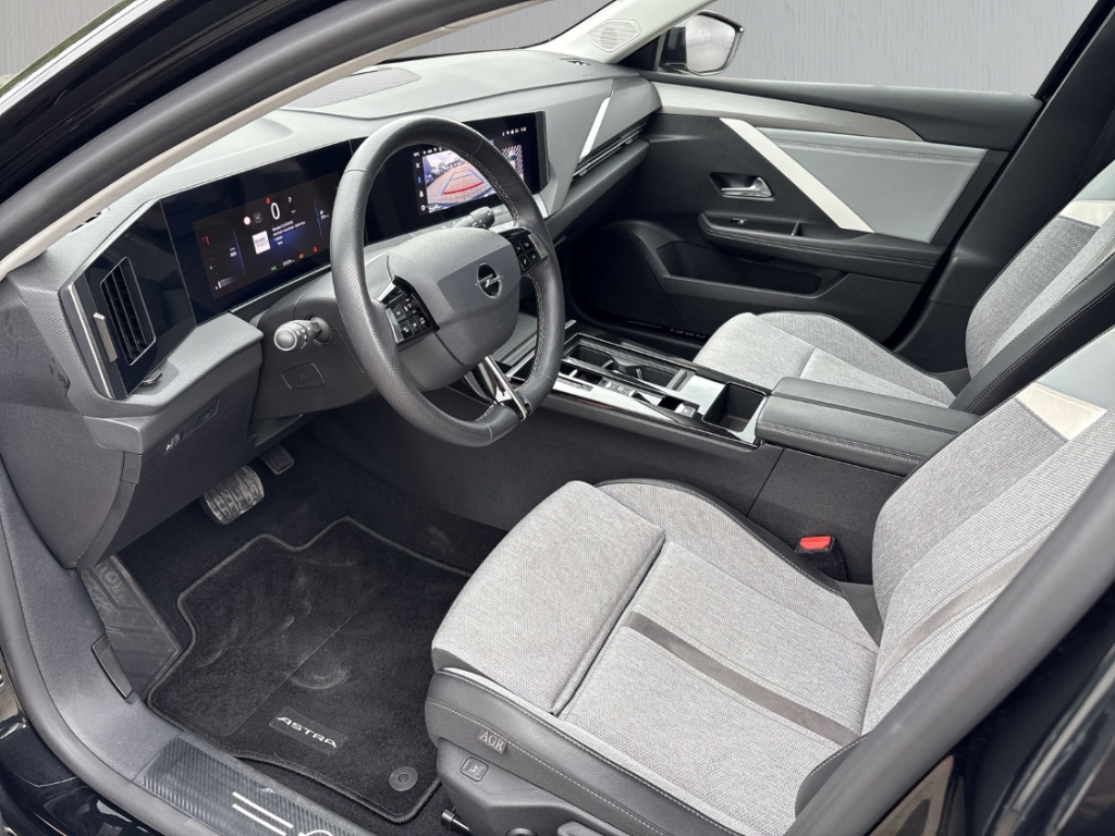 Fahrzeugabbildung Opel Astra L 1.2 Turbo AT Elegance AHK LED 360° CarPlay SHZ LHZ GJR