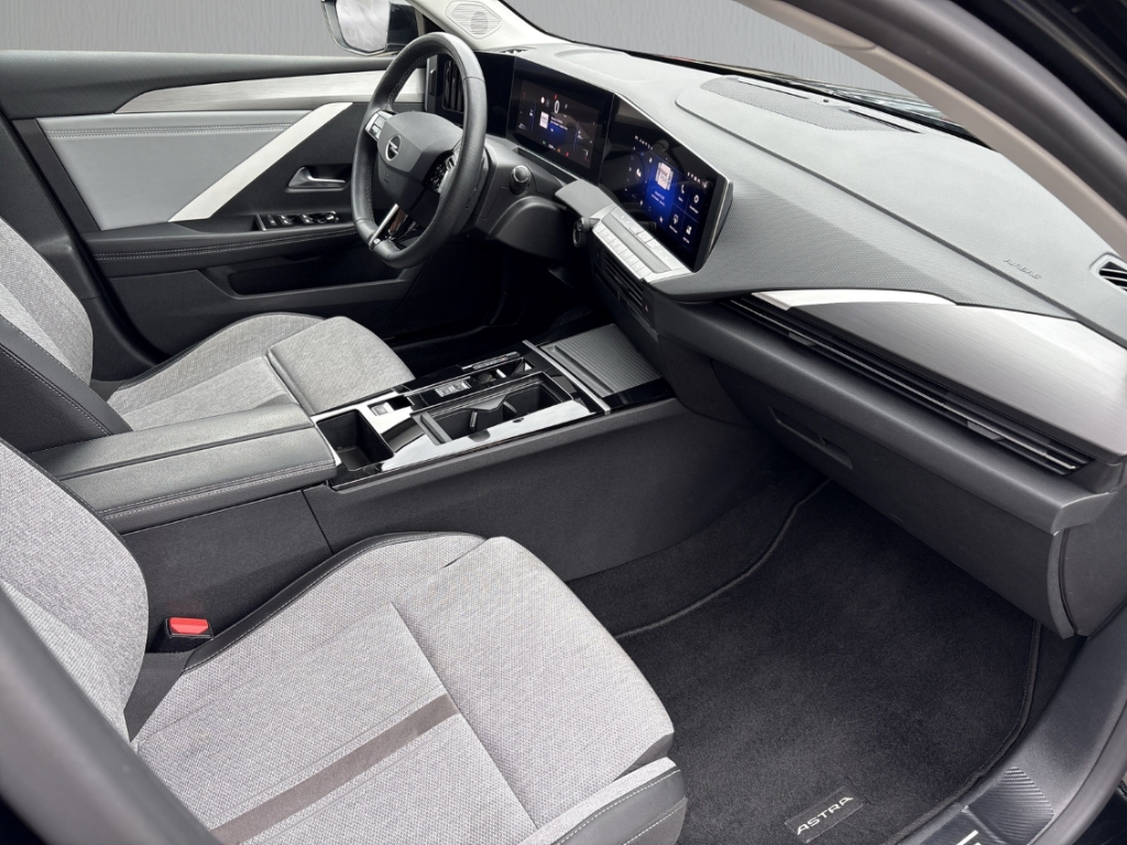 Fahrzeugabbildung Opel Astra L 1.2 Turbo AT Elegance AHK LED 360° CarPlay SHZ LHZ GJR