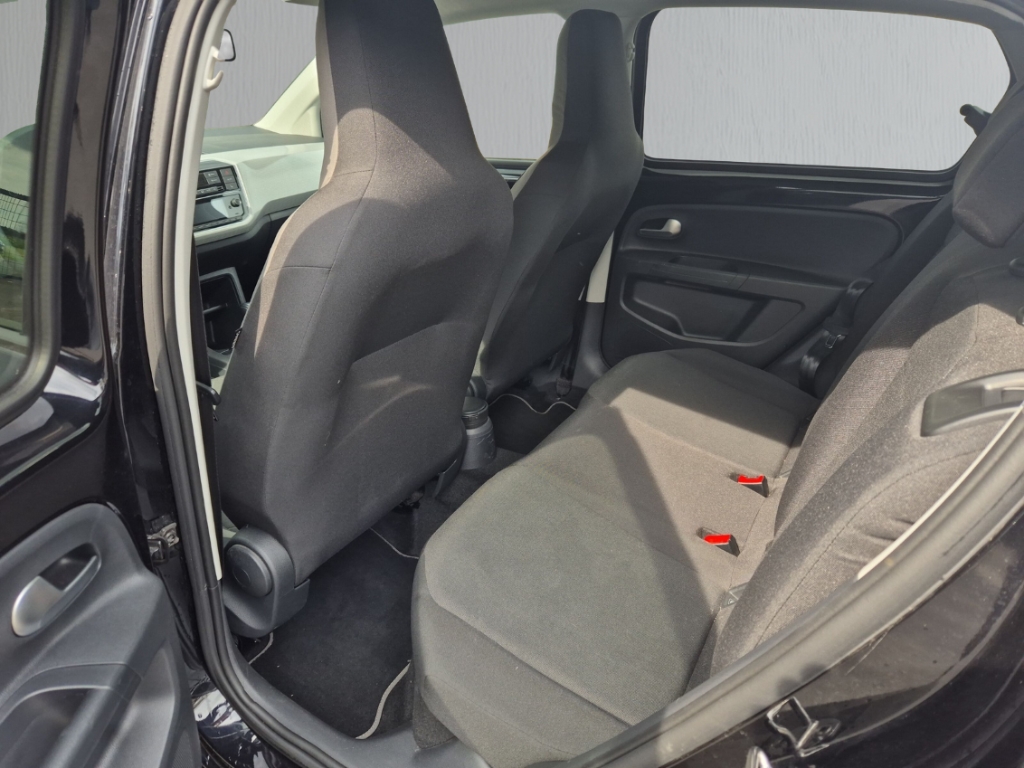 Fahrzeugabbildung Volkswagen up e-up! e-Max SHZ PDC Kamera DAB Temp Klimaautom