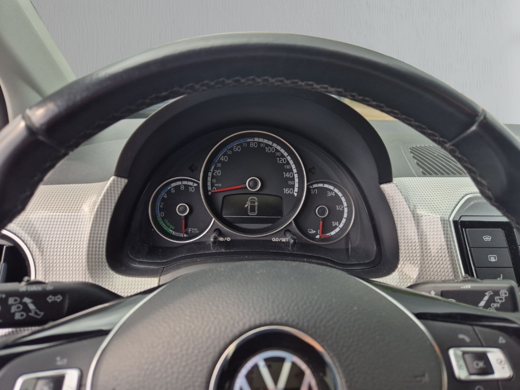 Fahrzeugabbildung Volkswagen up e-up! e-Max SHZ PDC Kamera DAB Temp Klimaautom