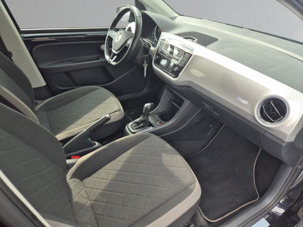 Fahrzeugabbildung Volkswagen up e-up! e-Max SHZ PDC Kamera DAB Temp Klimaautom