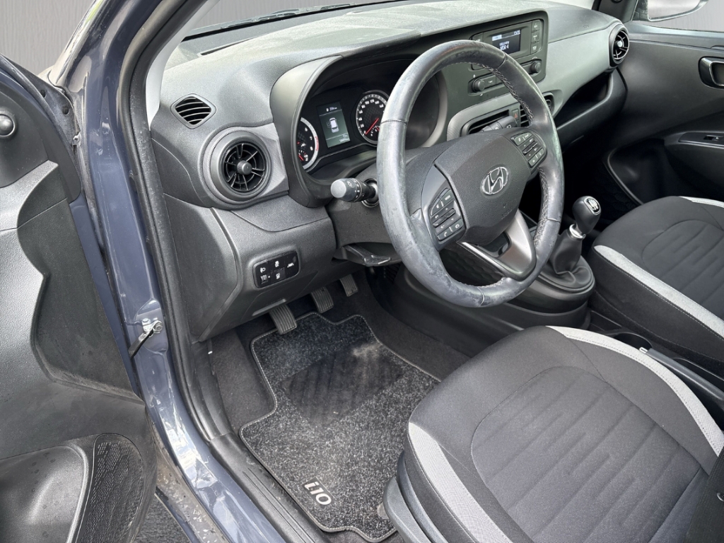 Fahrzeugabbildung Hyundai i10 Select Funktionspaket SHZ Klima
