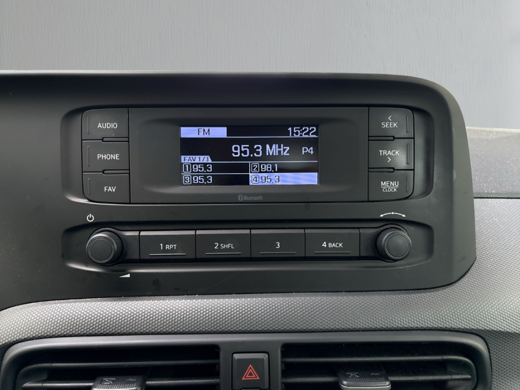 Fahrzeugabbildung Hyundai i10 Select Funktionspaket SHZ Klima