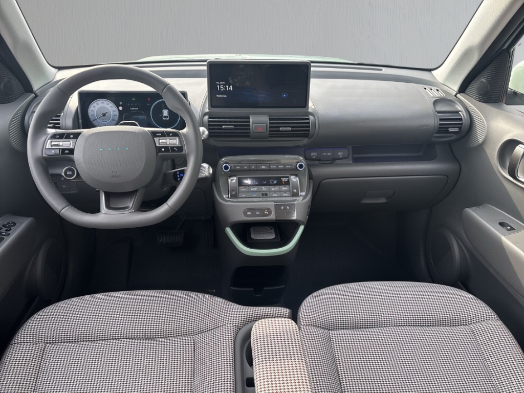 Fahrzeugabbildung Hyundai INSTER EV MY27 49kWh Lounge E-Komf-P. Navi Digitales Cockpit ACC Apple CarPlay