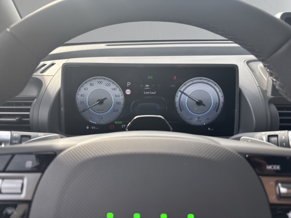 Fahrzeugabbildung Hyundai INSTER EV MY27 49kWh Lounge E-Komf-P. Navi Digitales Cockpit ACC Apple CarPlay