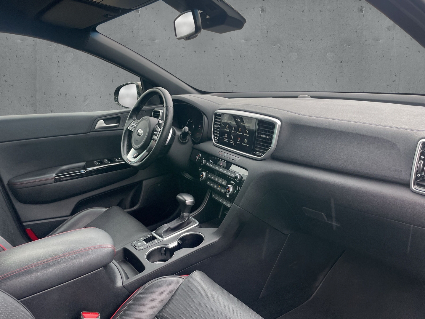 Fahrzeugabbildung Kia Sportage GT-Line 4WD ACC NAV SHZ SL JBL LEDER