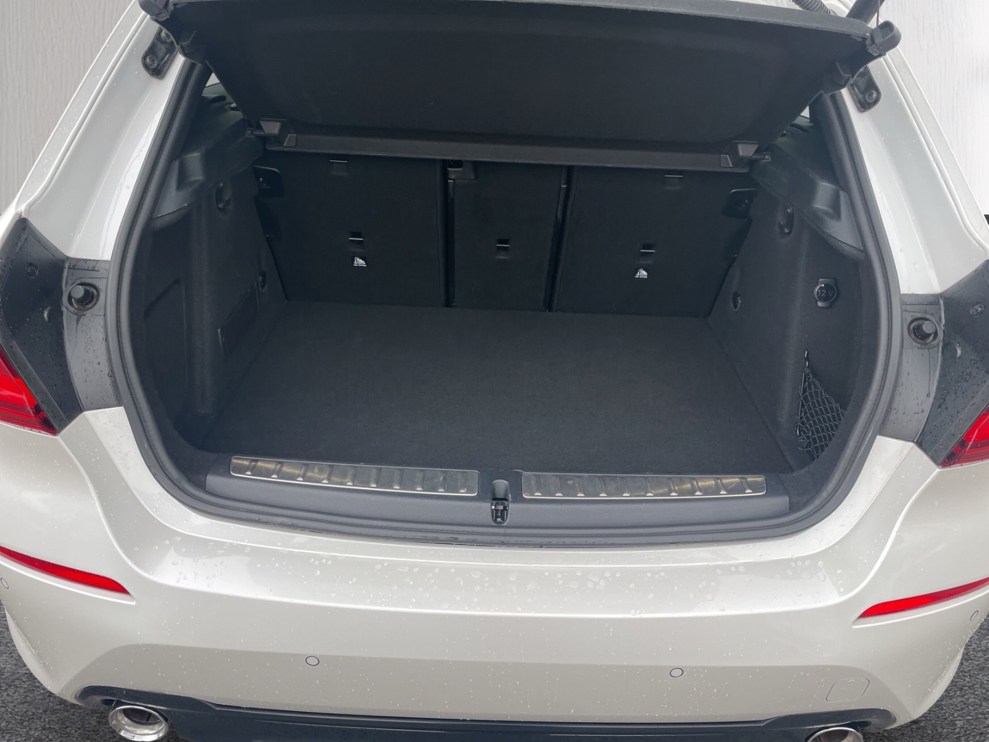 Fahrzeugabbildung BMW 120 Sport Line M-Sport LENK LED TEMP NAV LEDER