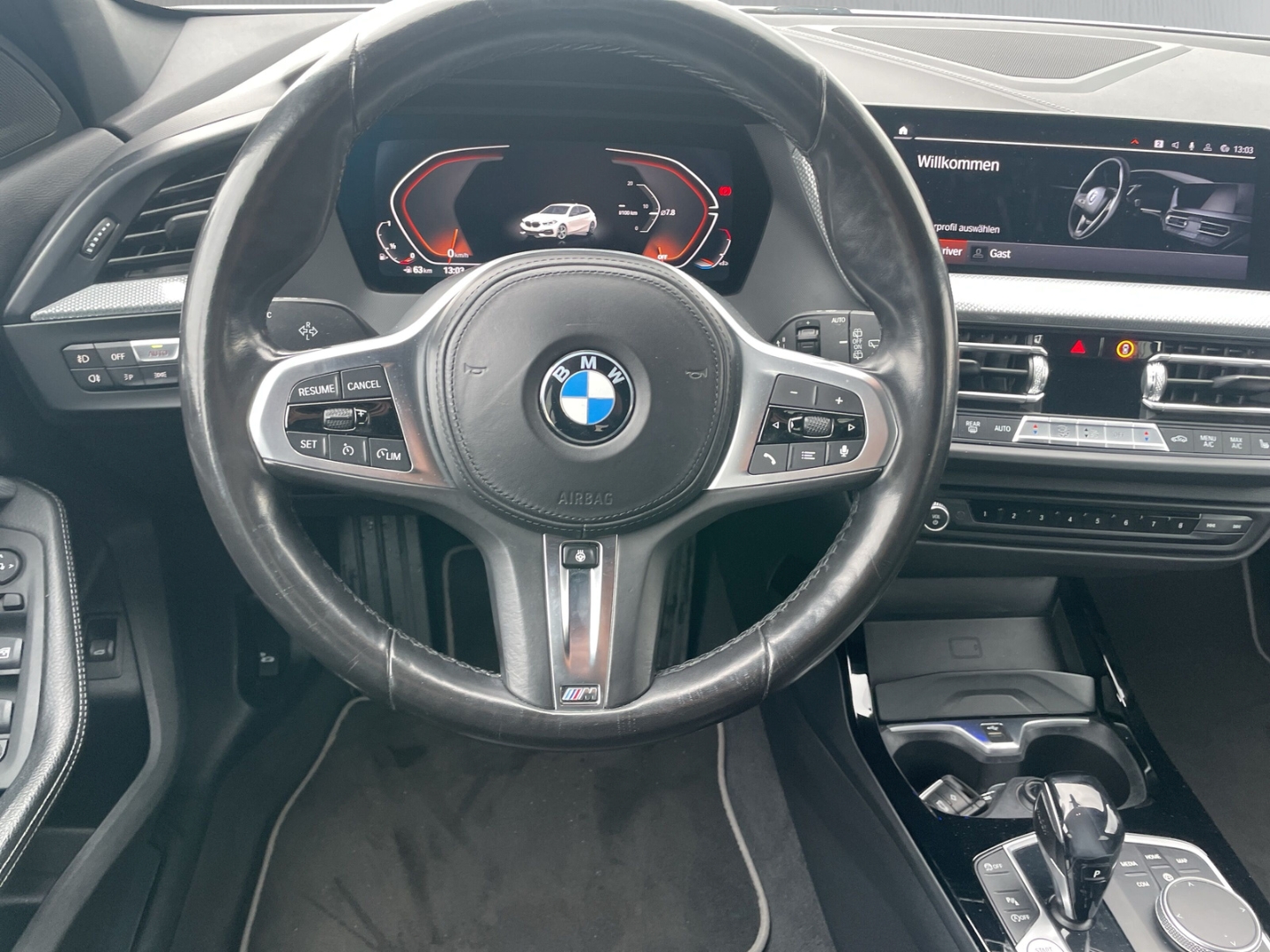 Fahrzeugabbildung BMW 120 Sport Line M-Sport LENK LED TEMP NAV LEDER