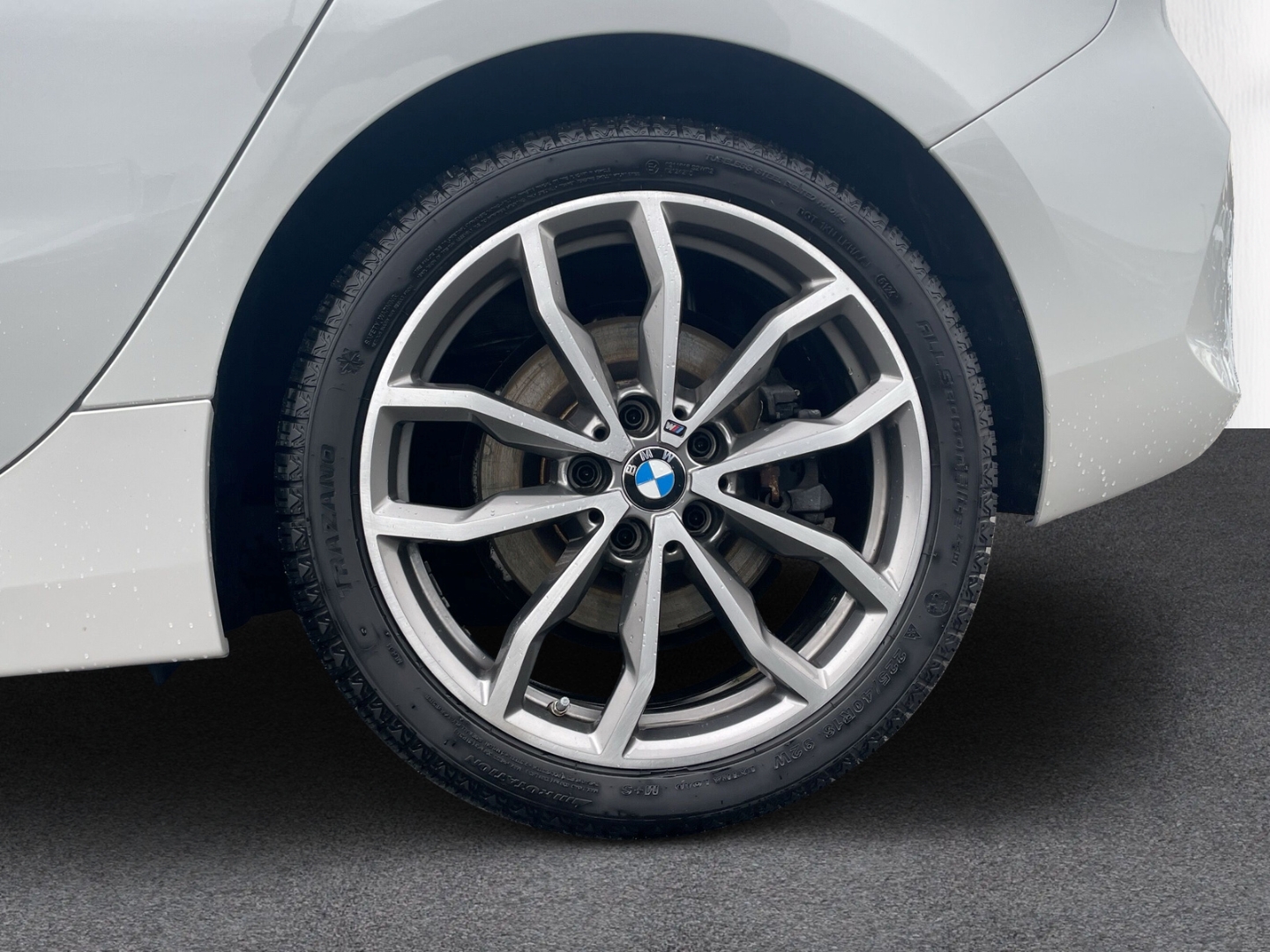 Fahrzeugabbildung BMW 120 Sport Line M-Sport LENK LED TEMP NAV LEDER