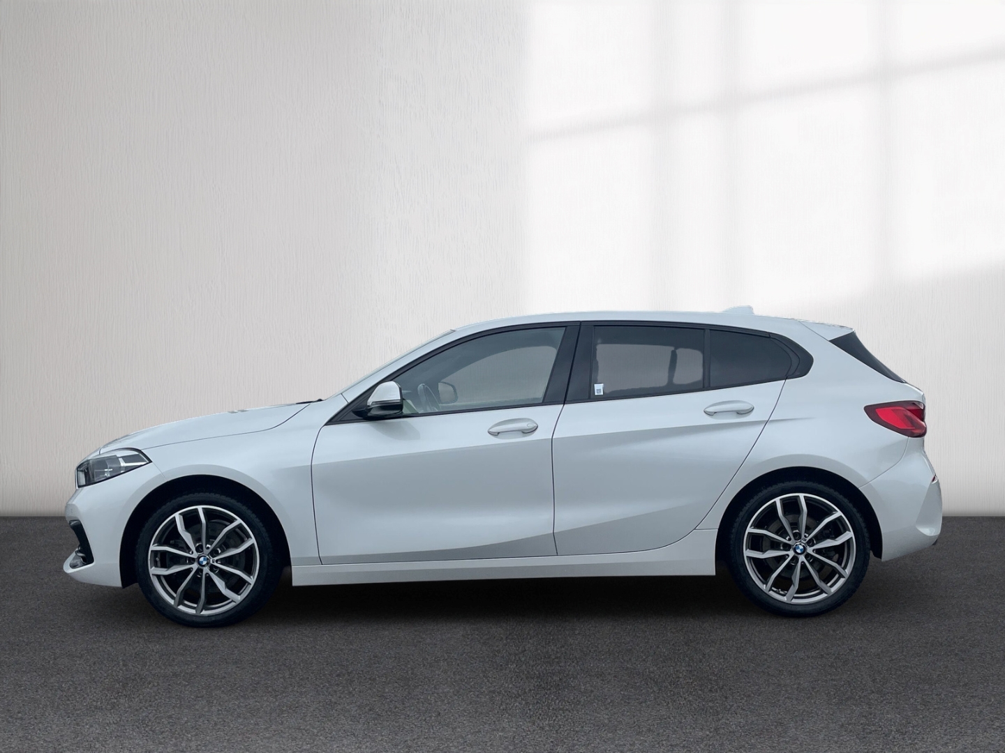 Fahrzeugabbildung BMW 120 Sport Line M-Sport LENK LED TEMP NAV LEDER