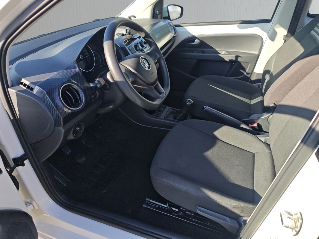 Fahrzeugabbildung Volkswagen up! 1,0 BMT move Temp Klima PDC Rückfahrkam.