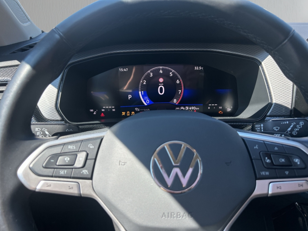 Fahrzeugabbildung Volkswagen T-Cross 1.0 TSI DSG Life ACC LED IQ.Drive SHZ RKam AppC