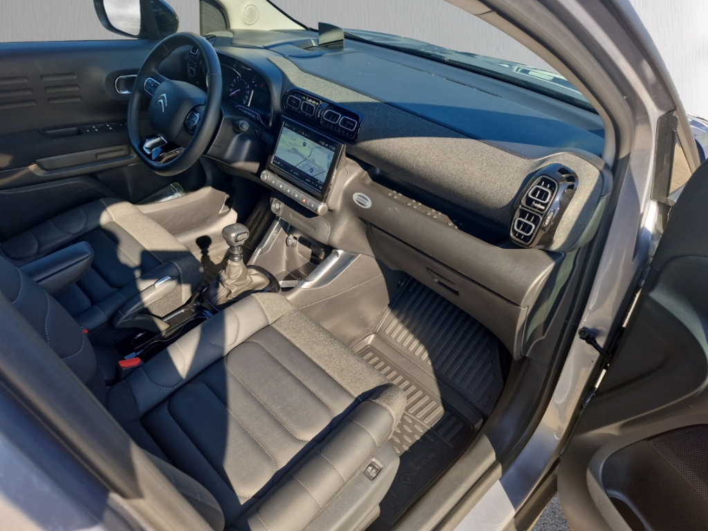 Fahrzeugabbildung Citroen C3 Aircross 1.5BlueHDi 110 Plus HuD Klimaauto SmartLink Navi PDC GRA