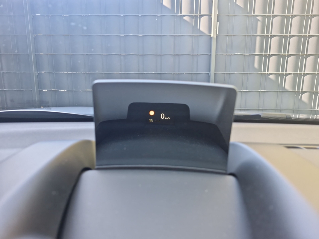 Fahrzeugabbildung Citroen C3 Aircross 1.5BlueHDi 110 Plus HuD Klimaauto SmartLink Navi PDC GRA