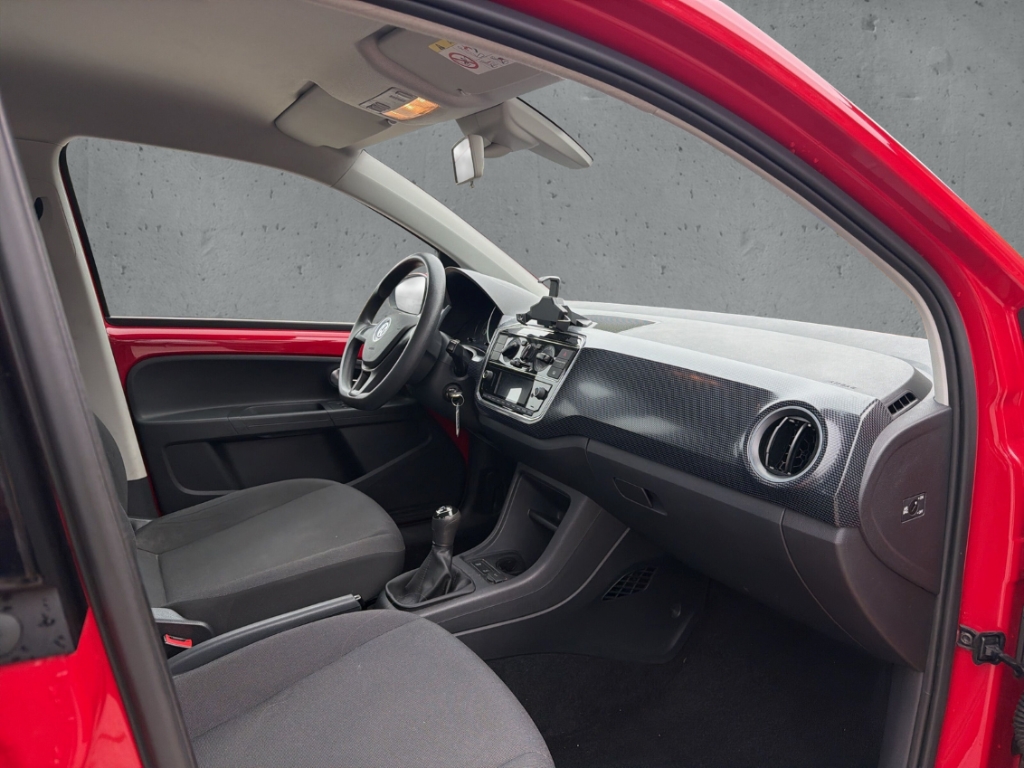 Fahrzeugabbildung Volkswagen up! move 1.0 GJR PDChi Klima Radio USB
