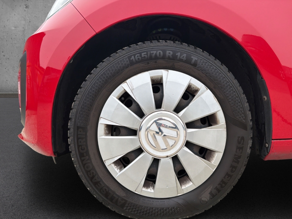 Fahrzeugabbildung Volkswagen up! move 1.0 GJR PDChi Klima Radio USB