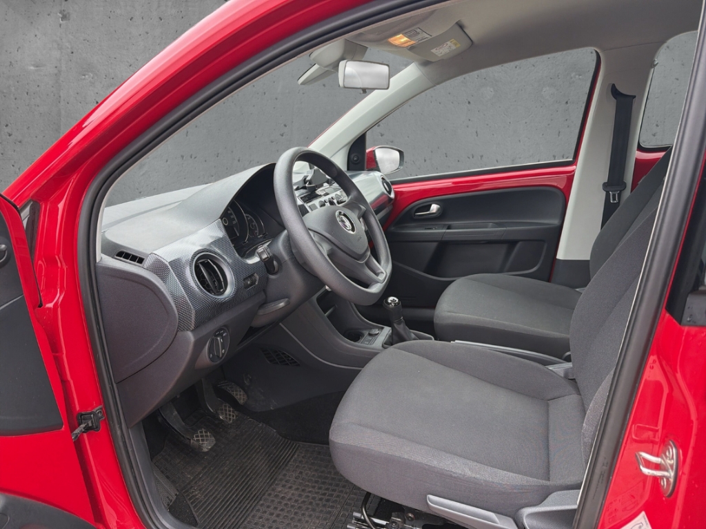 Fahrzeugabbildung Volkswagen up! move 1.0 GJR PDChi Klima Radio USB