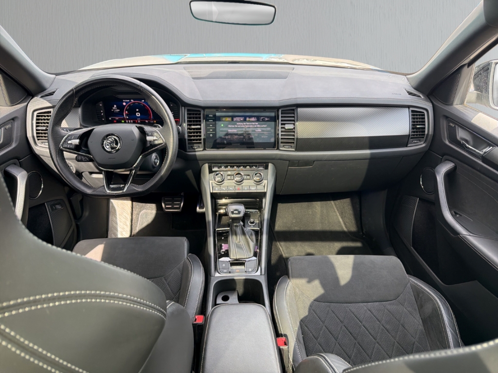 Fahrzeugabbildung SKODA Kodiaq TDI DSG Sportline AHK Matrix Pano Kamera