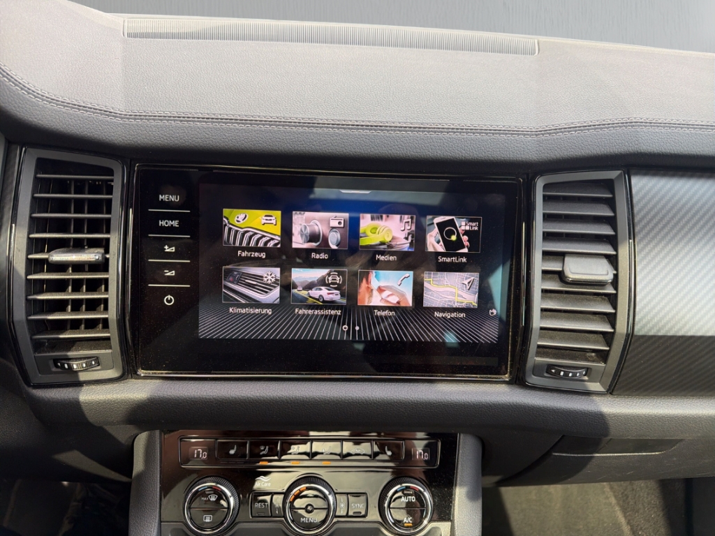 Fahrzeugabbildung SKODA Kodiaq TDI DSG Sportline AHK Matrix Pano Kamera