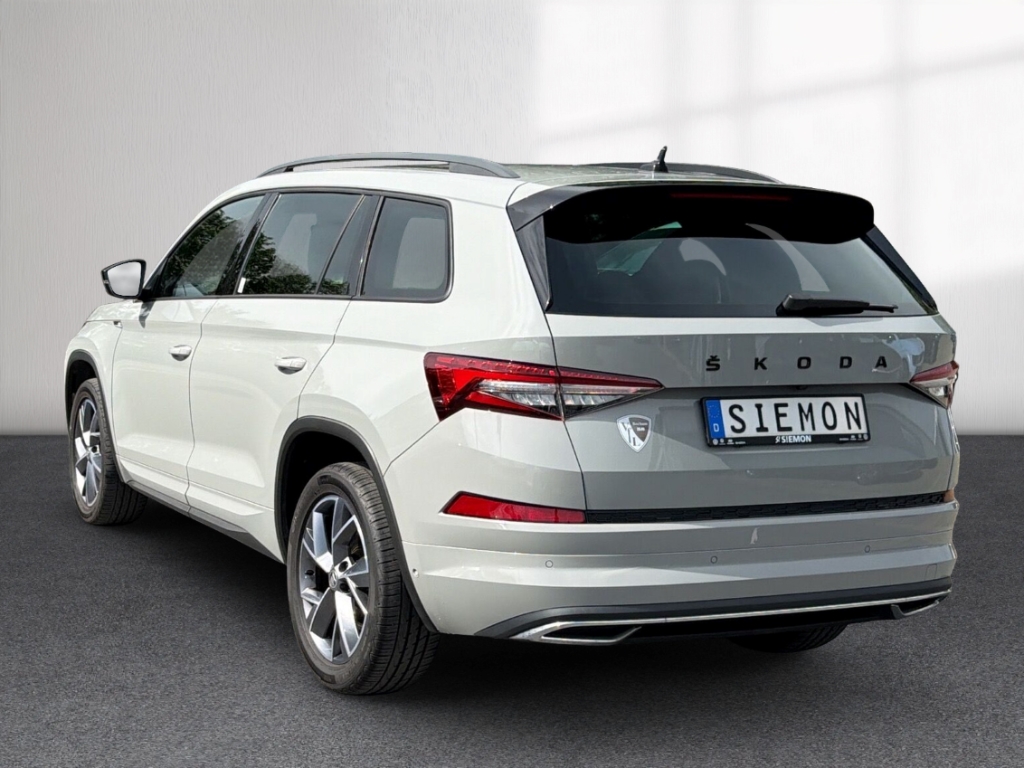 Fahrzeugabbildung SKODA Kodiaq TDI DSG Sportline AHK Matrix Pano Kamera