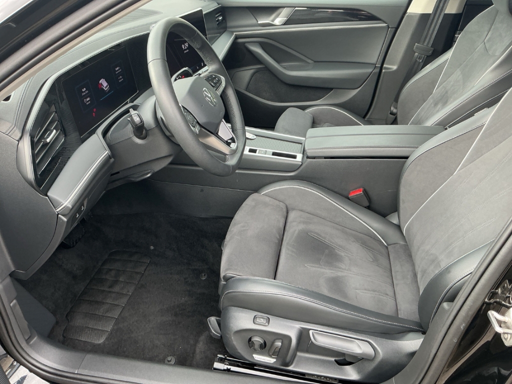 Fahrzeugabbildung Volkswagen Passat 2.0 TDI DSG Business ACC RFK Navi SHZ LHZ