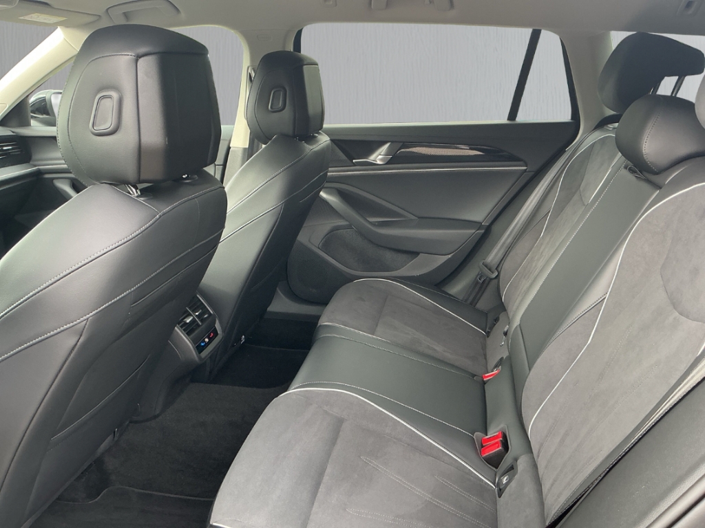Fahrzeugabbildung Volkswagen Passat 2.0 TDI DSG Business ACC RFK Navi SHZ LHZ
