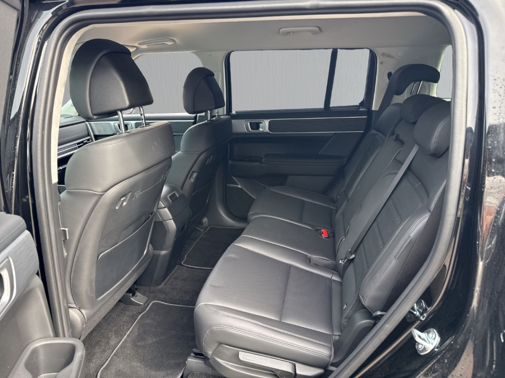 Fahrzeugabbildung Hyundai SANTA FE PHEV MY25 1.6 AT 4WD Signature Komf.P Tech.P AHK 5-Sitz Navi Leder Digi Cockpit
