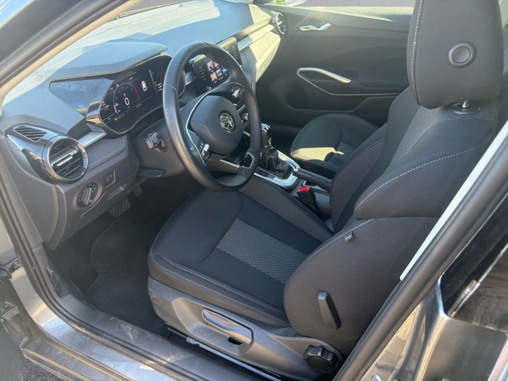 Fahrzeugabbildung SKODA Fabia 1.5 TSI DSG Style Klimaauto Tempo SHZ LHZ