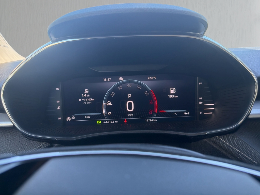 Fahrzeugabbildung SKODA Fabia 1.5 TSI DSG Style Klimaauto Tempo SHZ LHZ