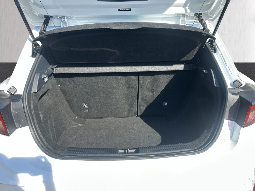 Fahrzeugabbildung MG MG3 1.5 T Standard Comfort LED PDCv+h LM16 Tempomat Privacy