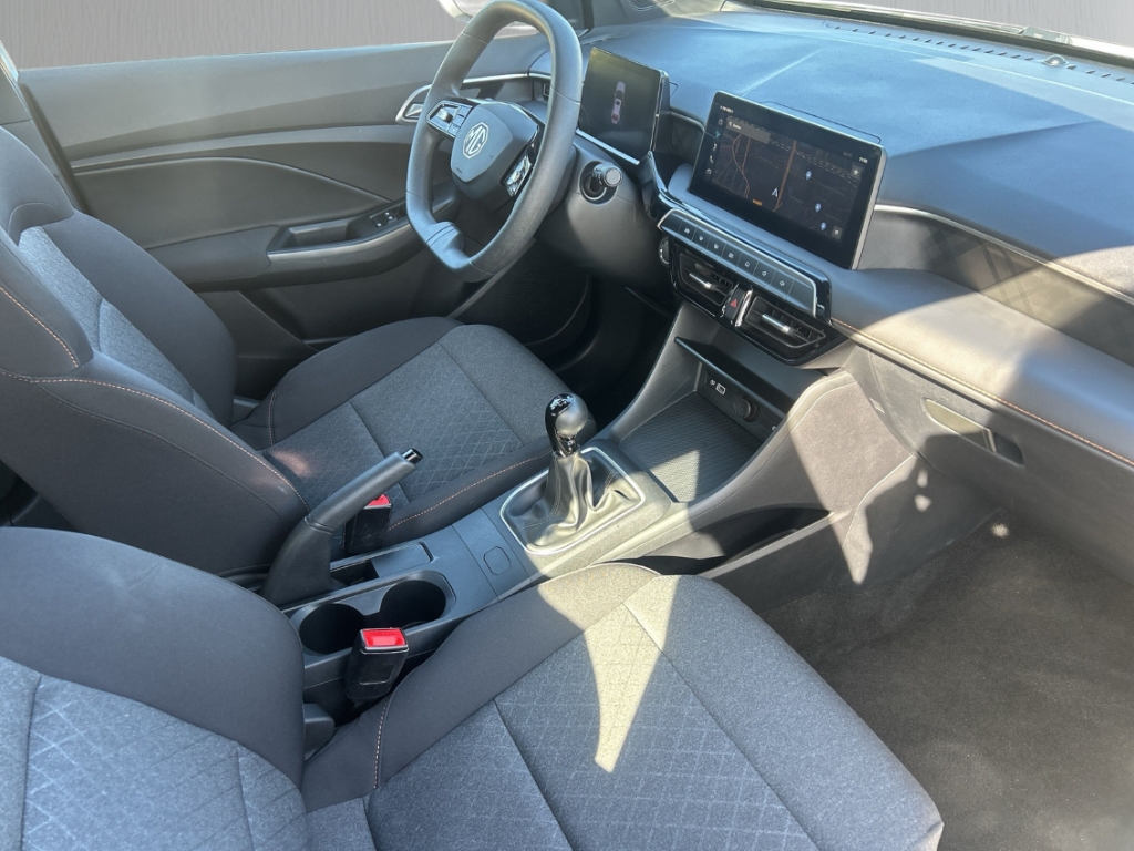 Fahrzeugabbildung MG MG3 1.5 T Standard Comfort LED PDCv+h LM16 Tempomat Privacy