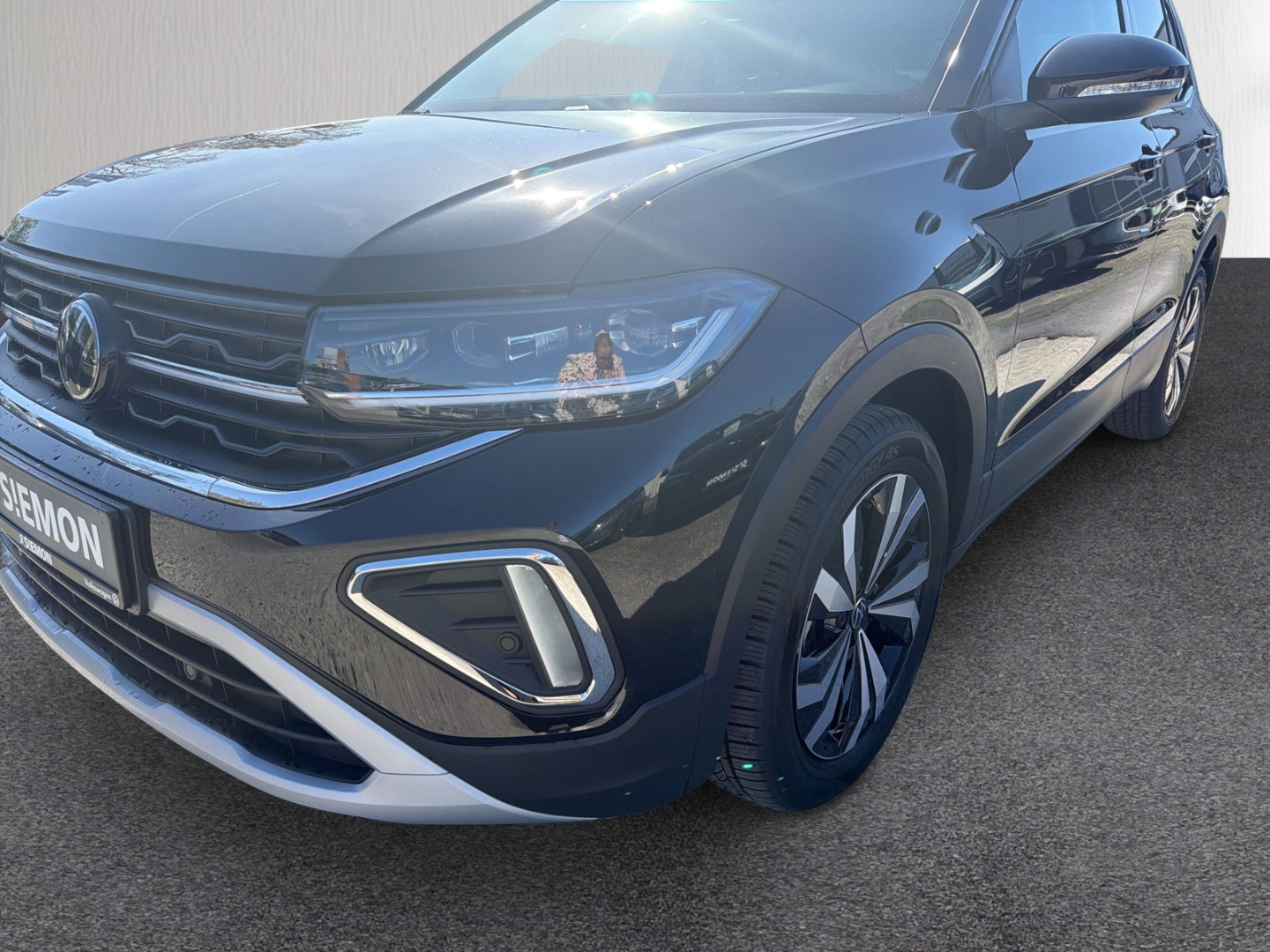 Fahrzeugabbildung Volkswagen T-Cross 1.0 TSI DSG Life LED IQ Drive SHZ RKam CarPlay