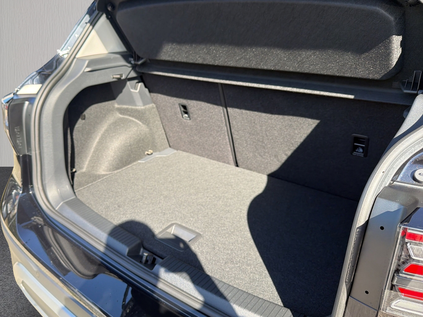 Fahrzeugabbildung Volkswagen T-Cross 1.0 TSI DSG Life LED IQ Drive SHZ RKam CarPlay