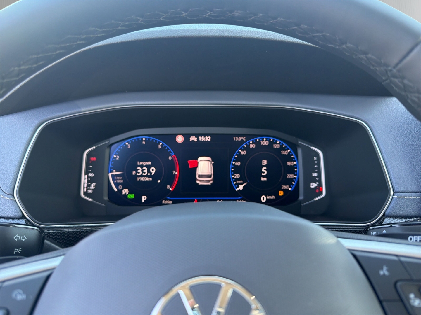 Fahrzeugabbildung Volkswagen T-Cross 1.0 TSI DSG Life LED IQ Drive SHZ RKam CarPlay