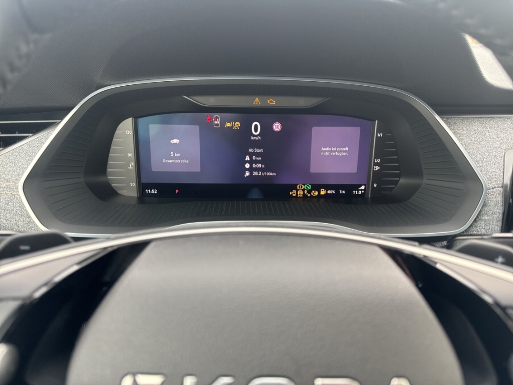 Fahrzeugabbildung SKODA Octavia Combi 2.0 TDI DSG SELECTION LED Navi AHK