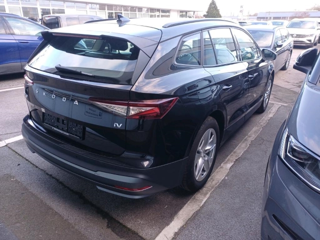 Fahrzeugabbildung SKODA Enyaq iV 50 Loft LED NAV PDC R-Kam ACC FrontAss