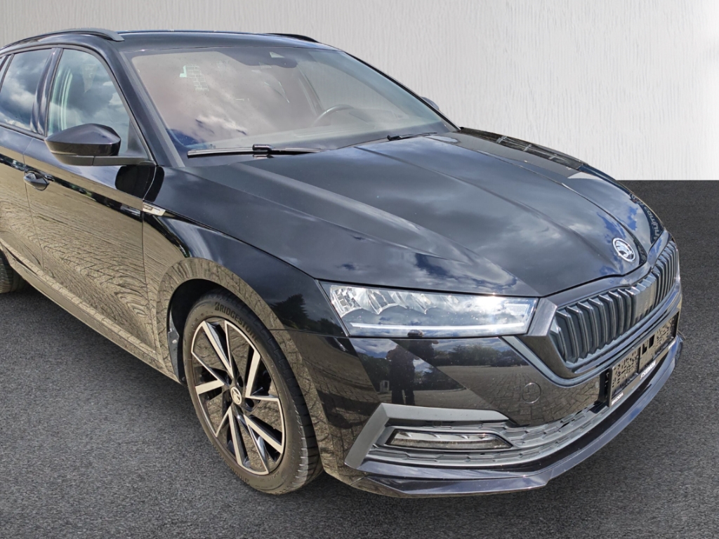Fahrzeugabbildung SKODA Octavia Sportline Combi Style 1.5 eTSI SHZ LED