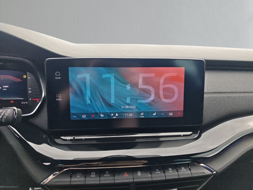 Fahrzeugabbildung SKODA Octavia Sportline Combi Style 1.5 eTSI SHZ LED