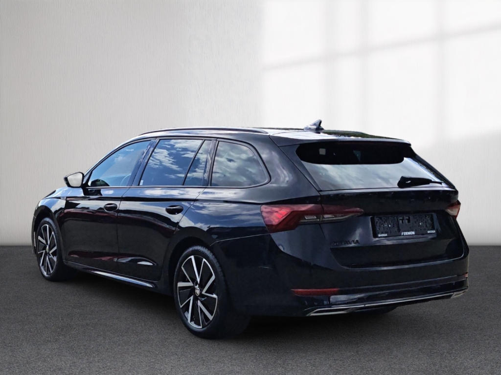 Fahrzeugabbildung SKODA Octavia Sportline Combi Style 1.5 eTSI SHZ LED