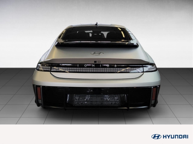 Fahrzeugabbildung Hyundai IONIQ 6 77,4kWh 4WD UNIQ Schiebedach HUD Navi Digitales Cockpit Memory Sitze Soundsystem