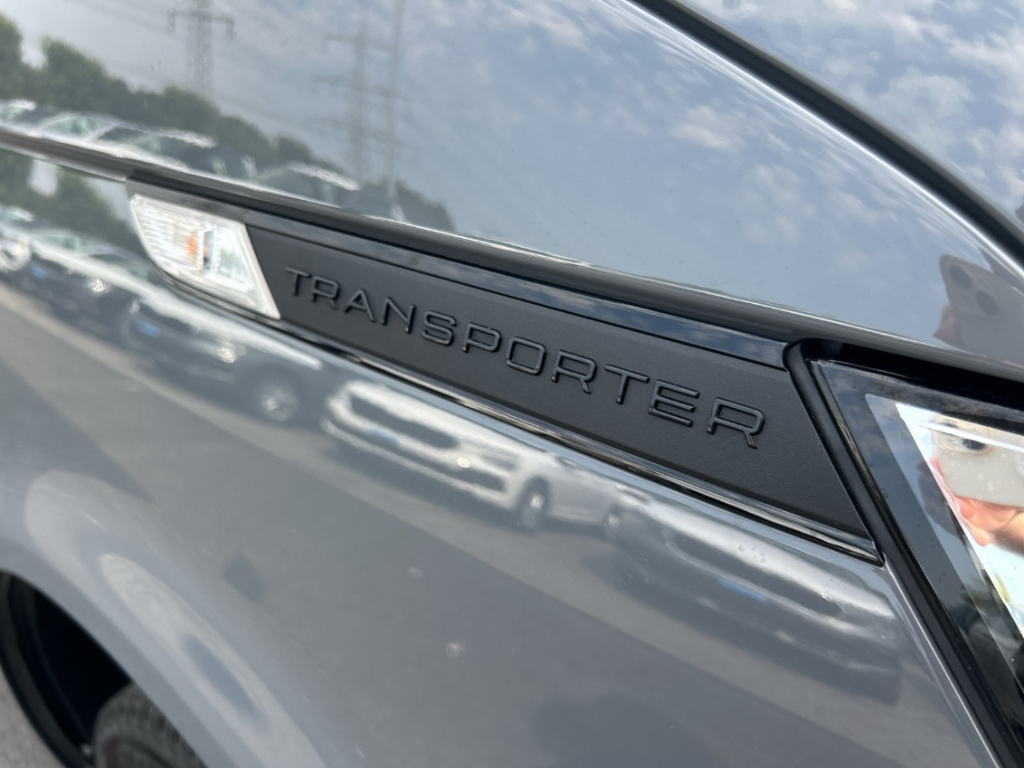 Fahrzeugabbildung Volkswagen Transporter EcoProfi 6.1 Kasten TDI SHZ Temp Navi BT