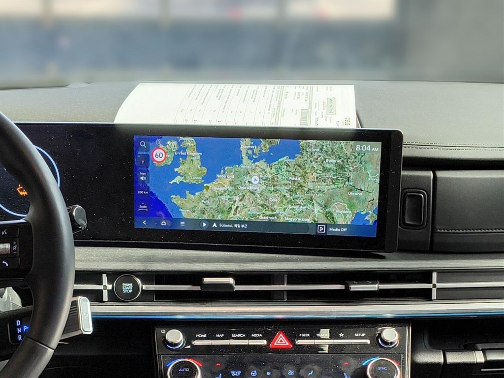 Fahrzeugabbildung Hyundai SANTA FE HEV MY25 1.6 AT 4WD Signature Komf Tech 5-Sitz Navi Leder Digitales Cockpit