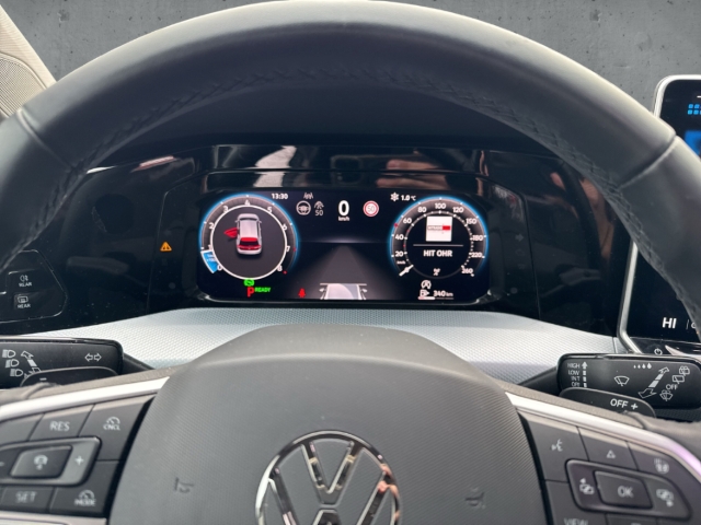 Fahrzeugabbildung Volkswagen Golf 1.5 eTSI DSG Goal AHK IQ.LIGHT ACC Navi Kam